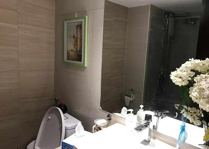 Apartment Grand Near Bgc *