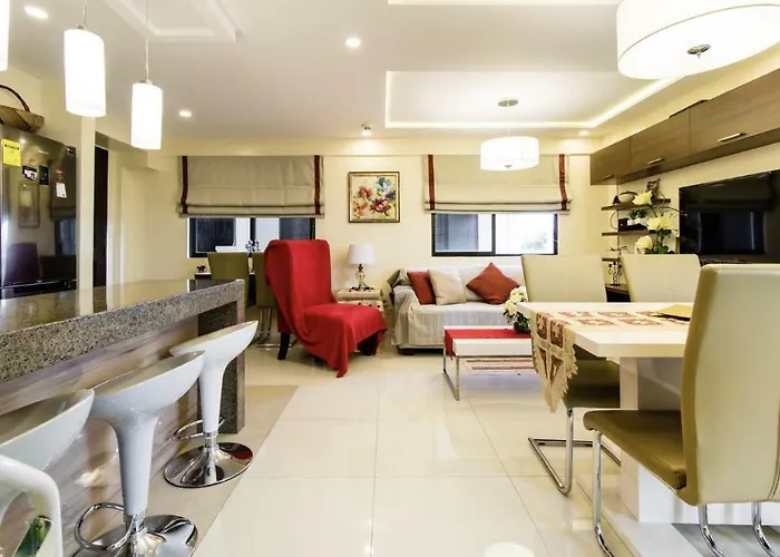 Apartment Grand Near Bgc *