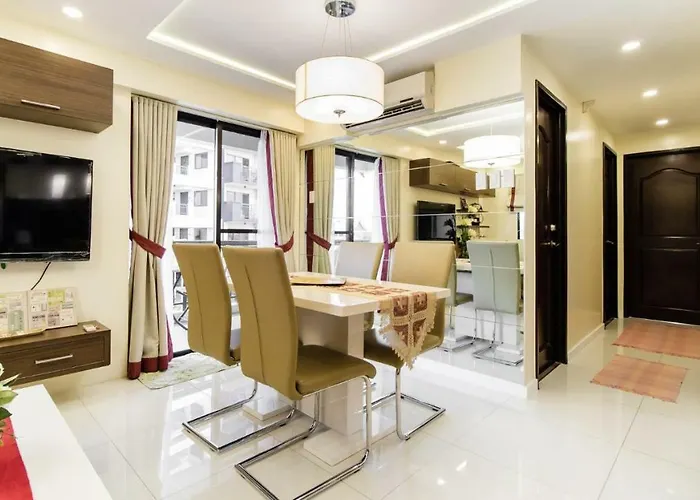 Grand Near Bgc